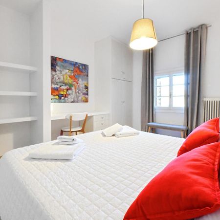 Amazing 2 Bedroom Apartment Overlooking The Marina Of Vourkari Екстер'єр фото