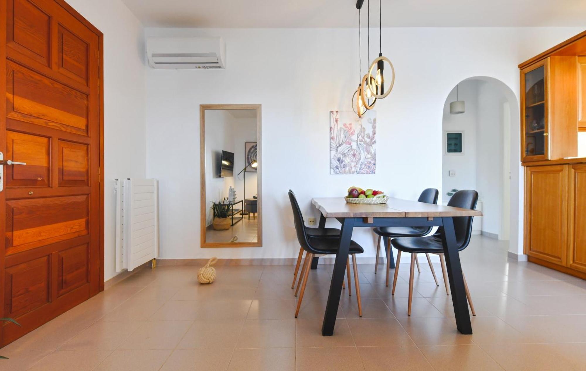 Amazing 2 Bedroom Apartment Overlooking The Marina Of Vourkari Екстер'єр фото